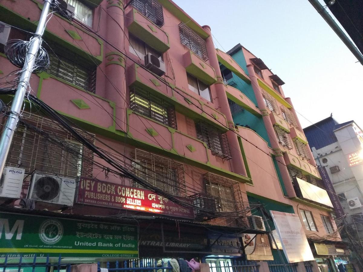 Hotel Relax Calcutta Exterior foto